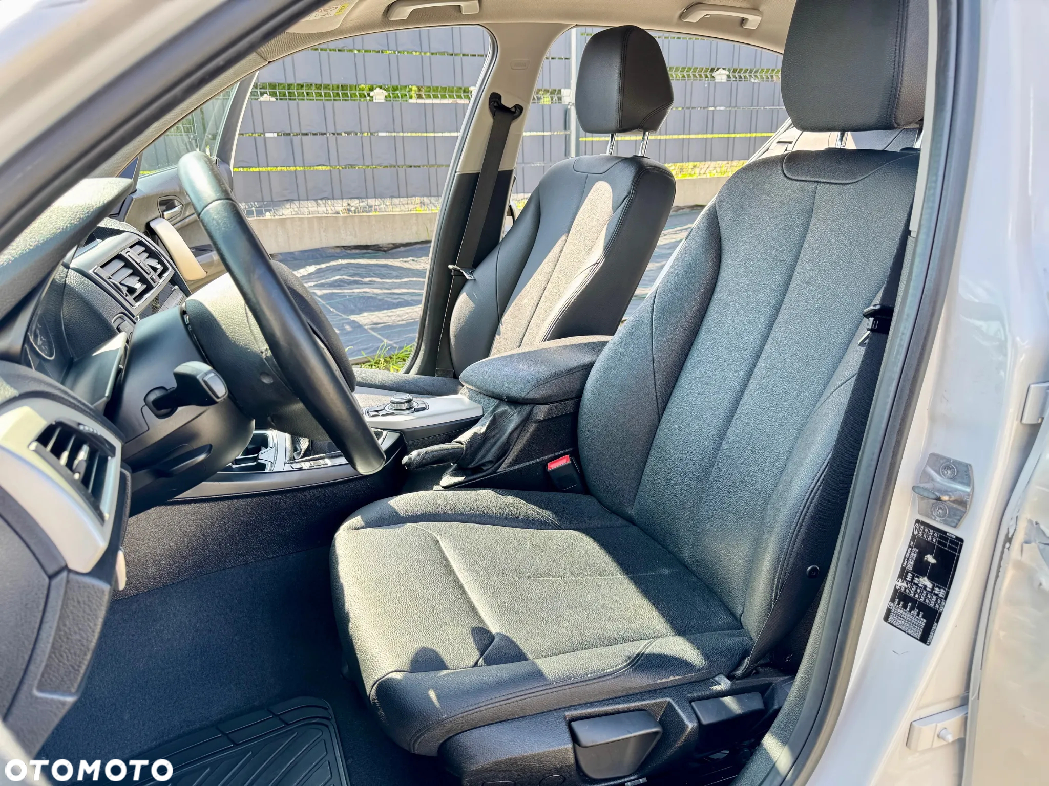 BMW Seria 1 - 17