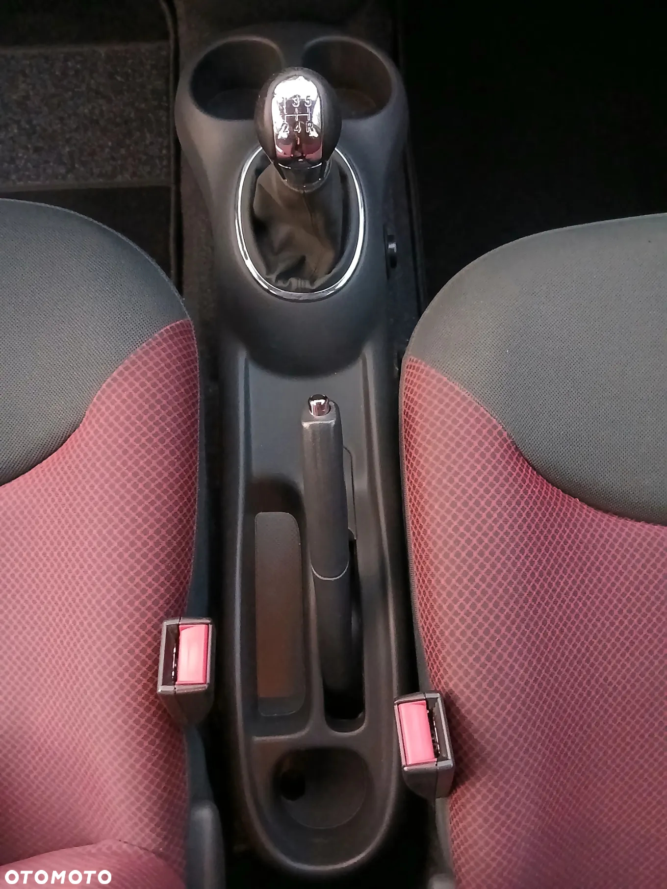 Toyota Yaris 1.0 Unlimited - 12