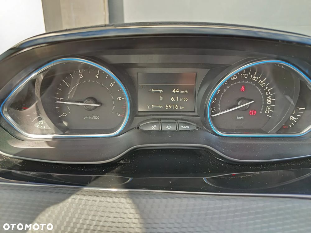 Peugeot 2008 PureTech 82 Allure - 10