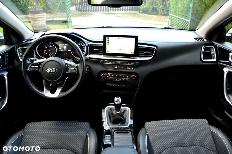 Kia Ceed 1.4 T-GDI L Business Line Plus - 10