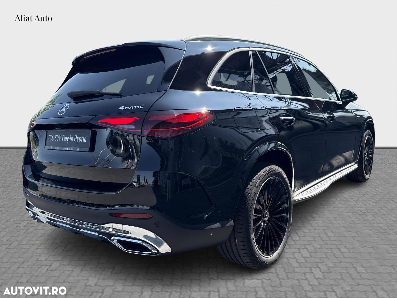 Mercedes-Benz GLC 300 e 4MATIC - 4