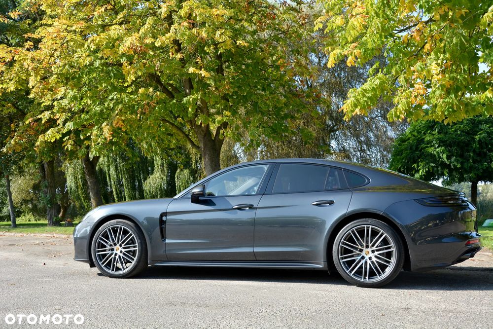 Porsche Panamera - 3