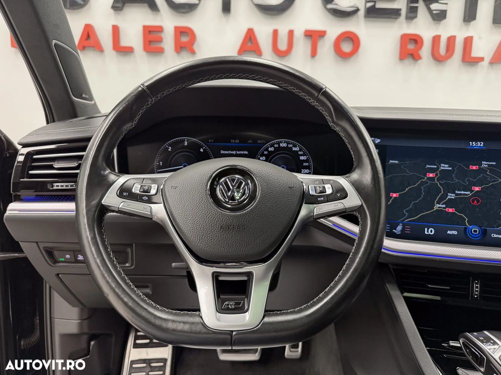 Volkswagen Touareg 3.0 V6 TDI SCR 4Motion Automatik R-Line - 28