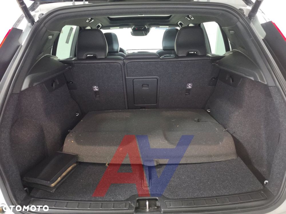 Volvo XC 40 - 14