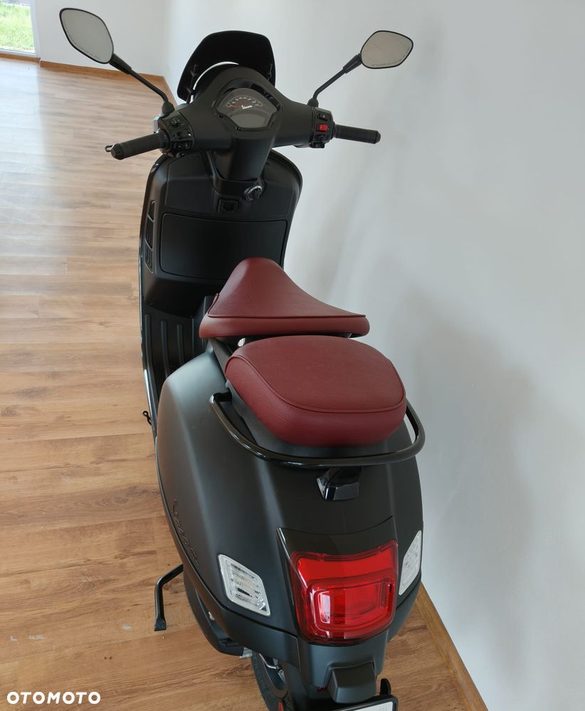 Piaggio Vespa - 8