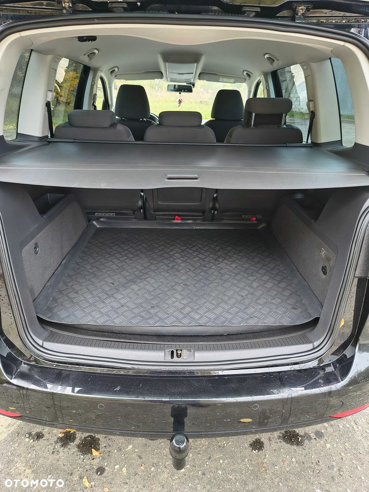 Volkswagen Touran 2014 photo 5