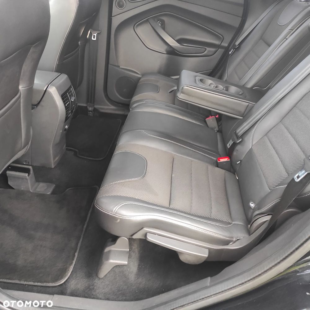 Ford Kuga 2.0 TDCi 4WD Titanium - 22