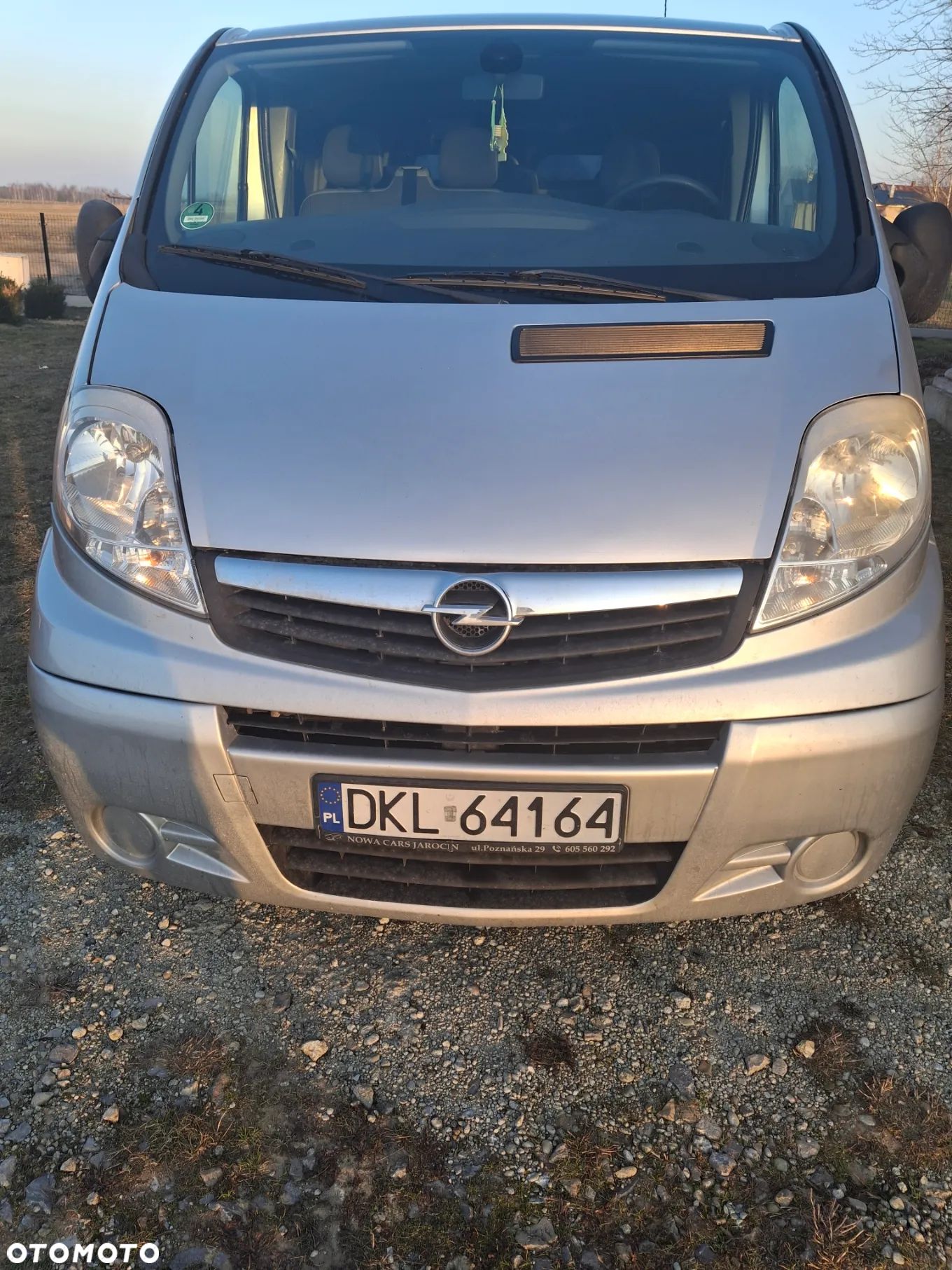 Opel Vivaro - 1