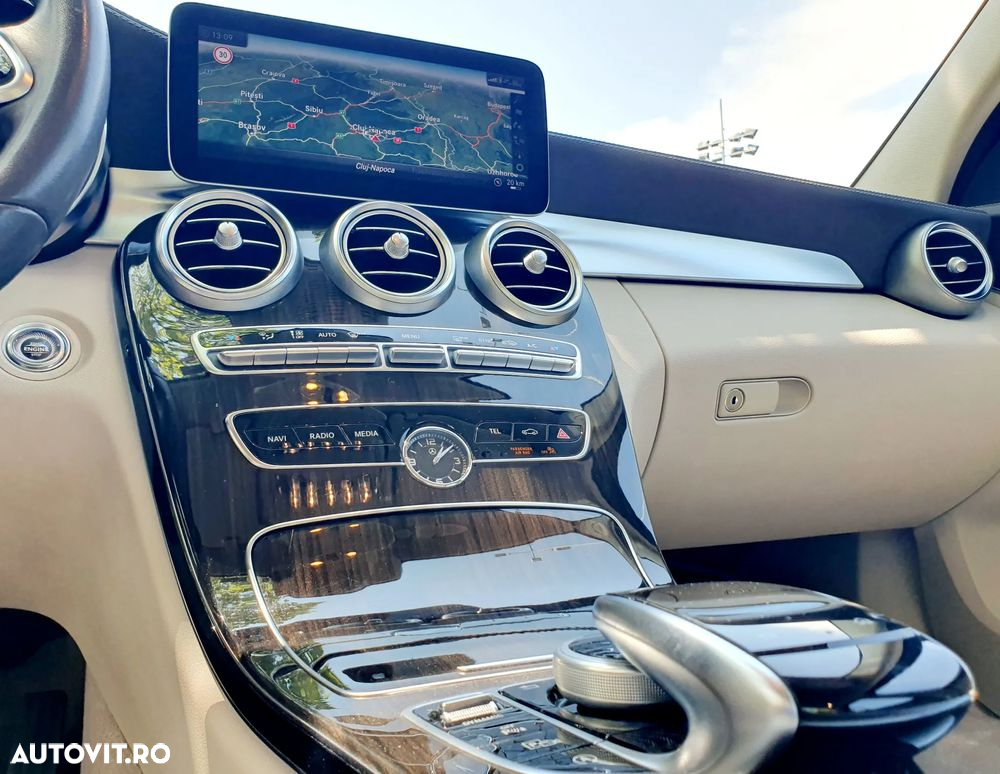 Mercedes-Benz C - 21