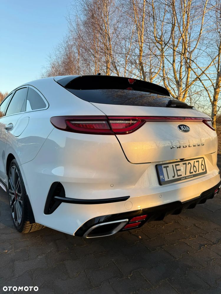 Kia ProCeed - 9