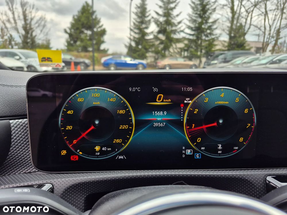 Mercedes-Benz CLA 180 7G-DCT - 21