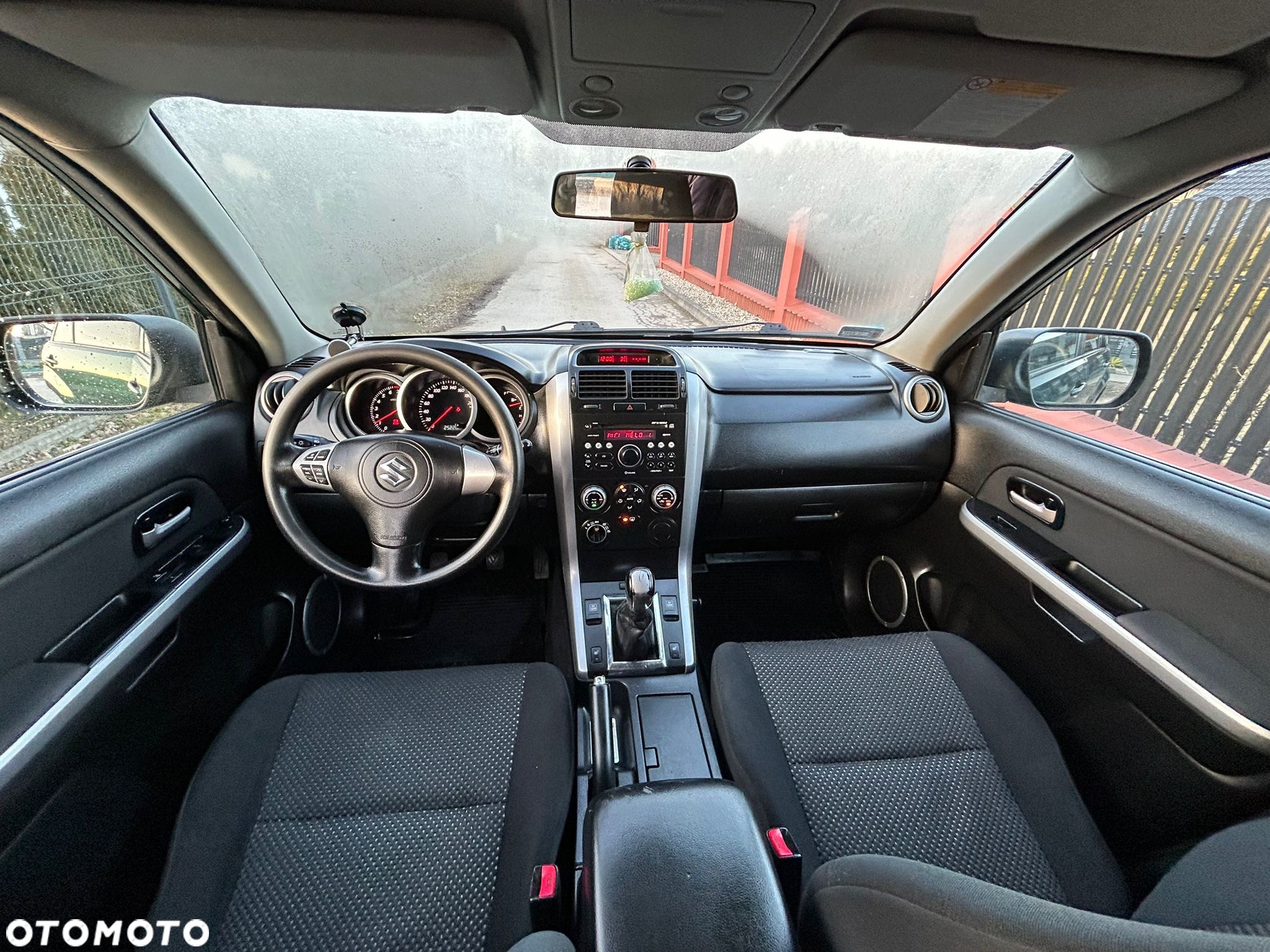 Suzuki Grand Vitara 2.0 - 8