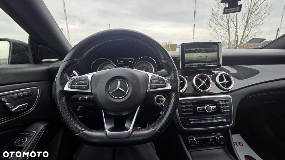 Mercedes-Benz CLA - 11