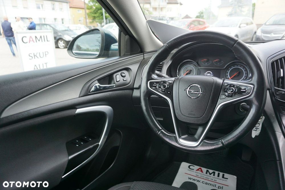 Opel Insignia - 16