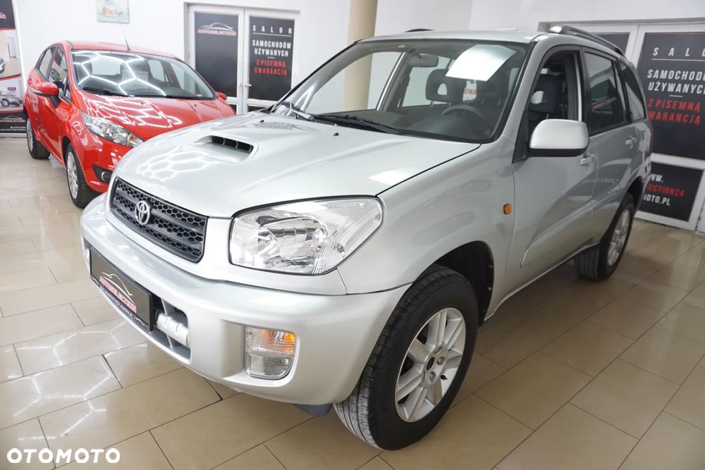 Toyota RAV4 D-4D 4x4 - 8