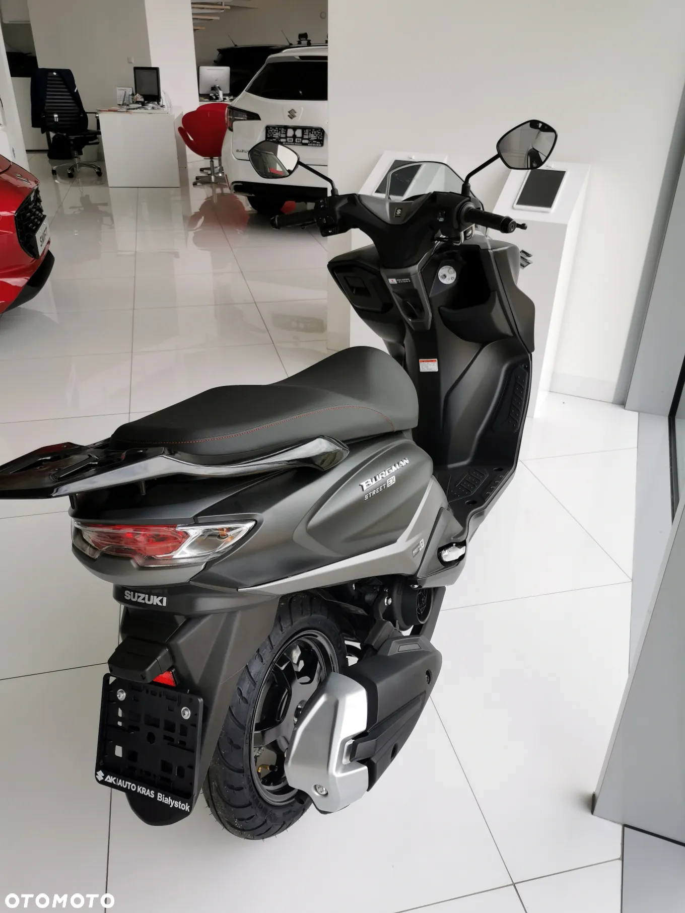 Suzuki Burgman - 6