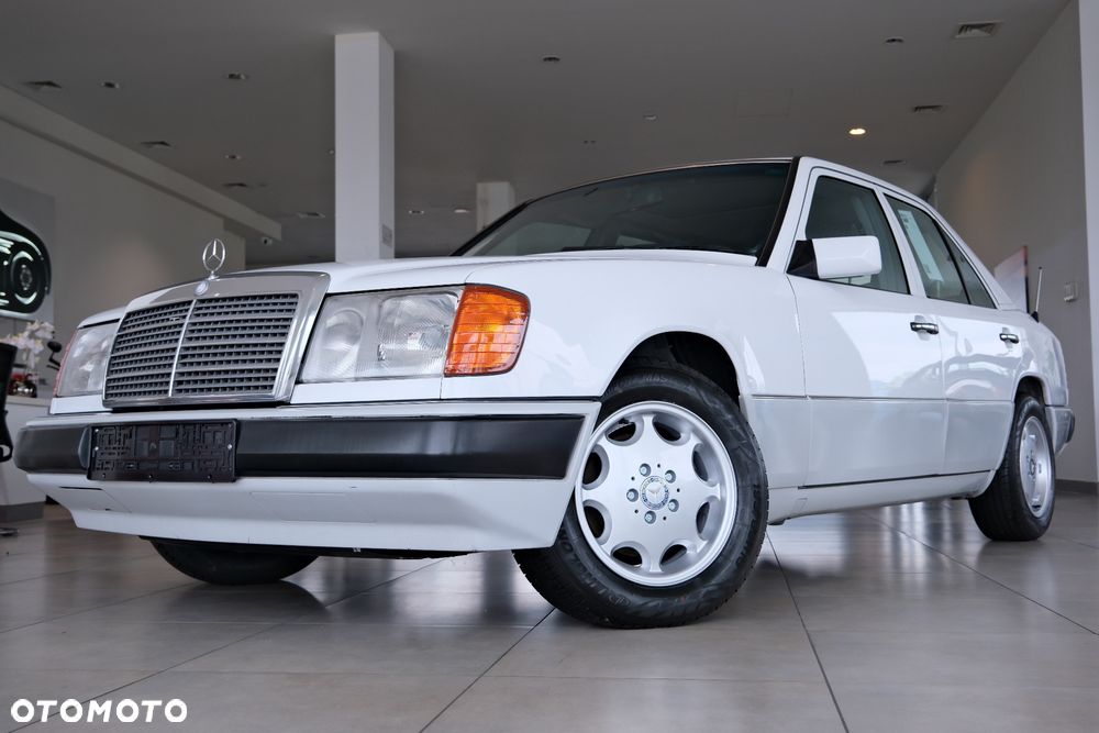 Mercedes-Benz W124 (1984-1993) - 20
