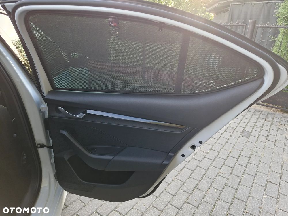 Skoda Octavia 2.0 TSI RS DSG - 20
