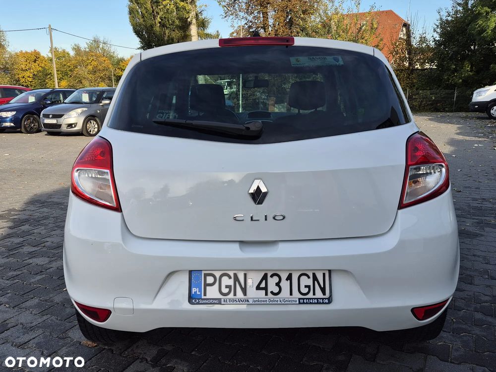 Renault Clio 1.5 dCi Dynamique - 5