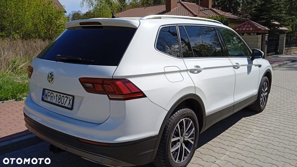 Volkswagen Tiguan Allspace 2.0 TDI SCR DSG Comfortline - 4