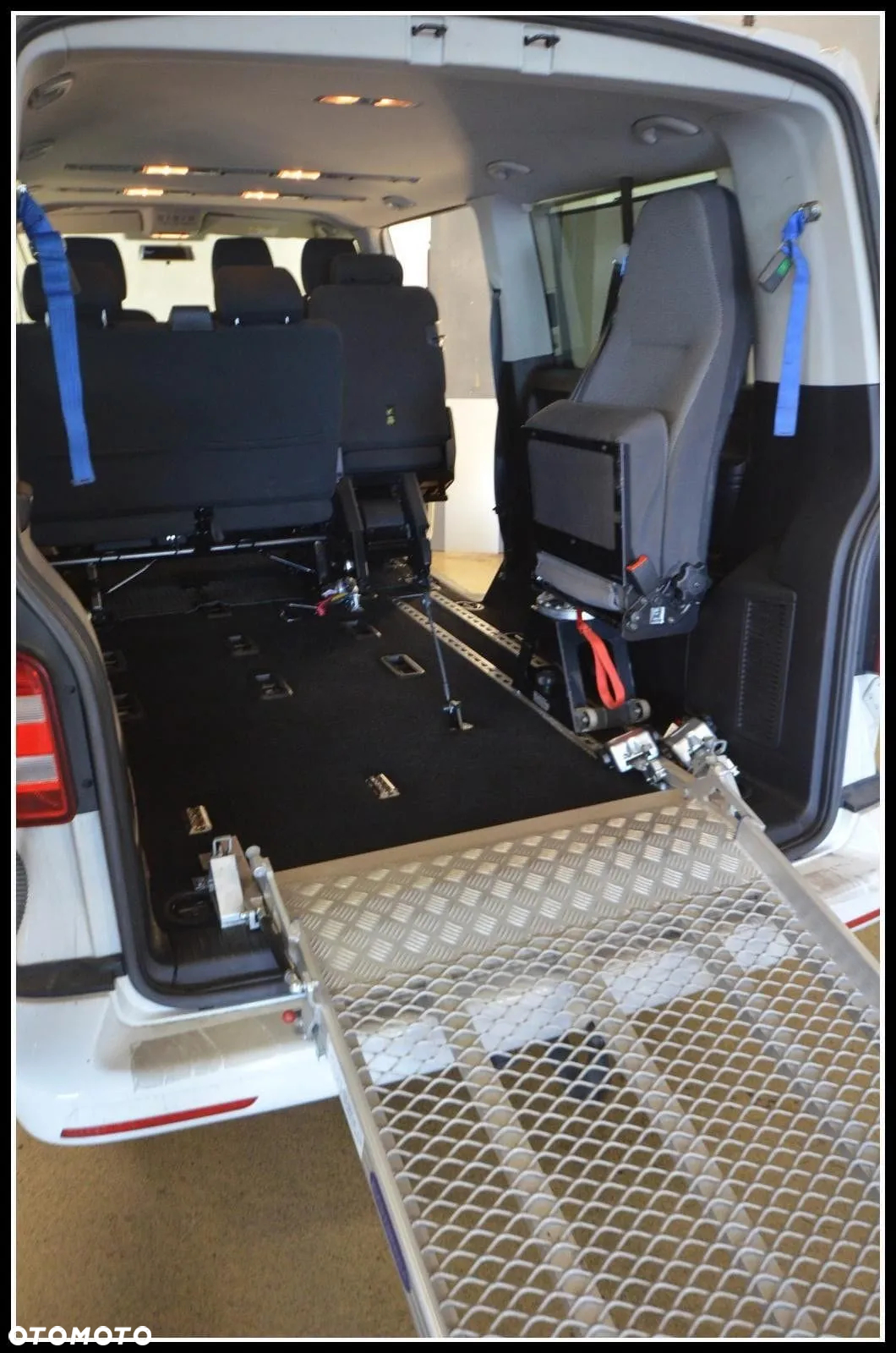 Volkswagen Caravelle 2.0 TDI L1 Highline DSG - 10