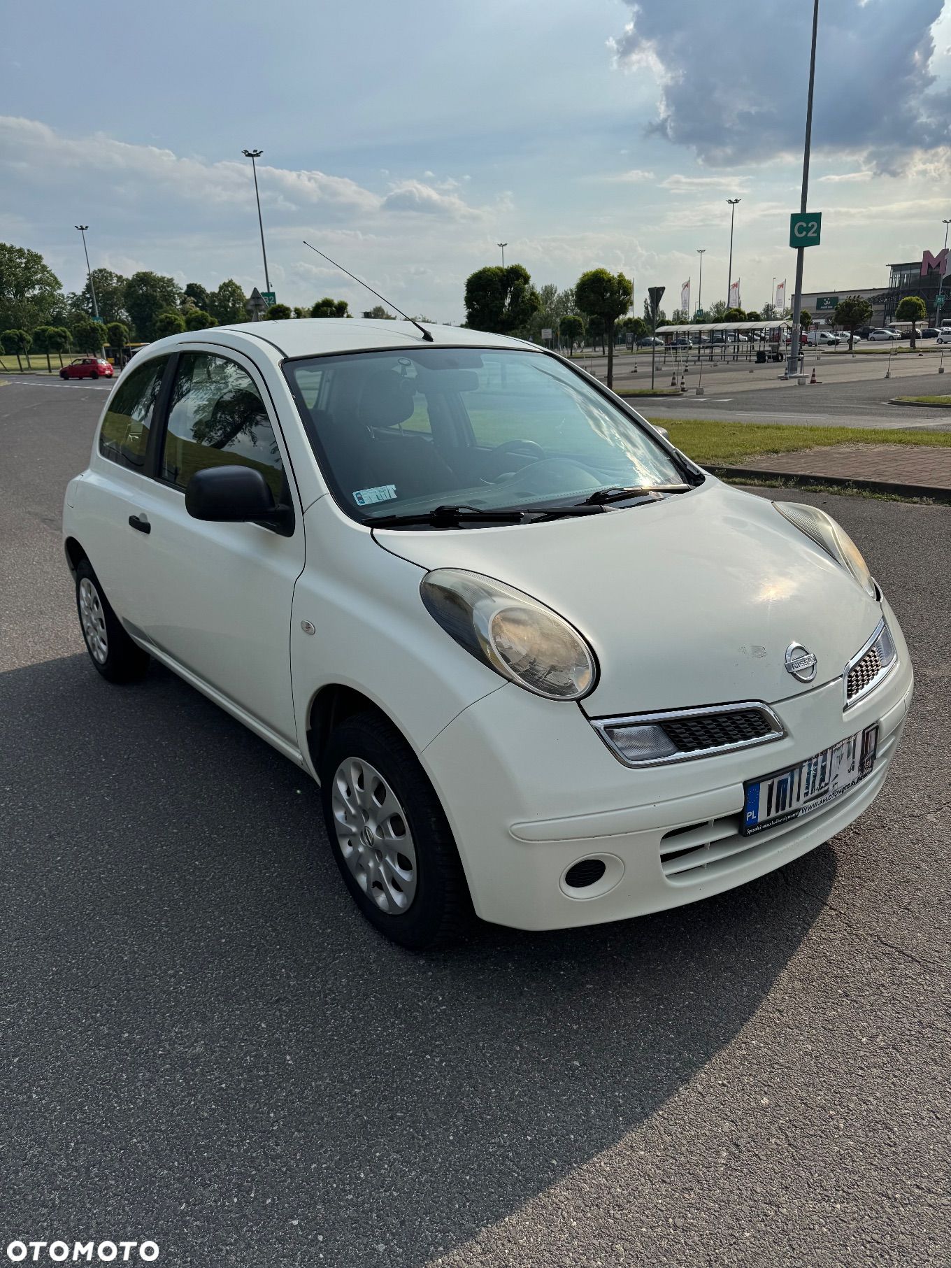Nissan Micra - 1