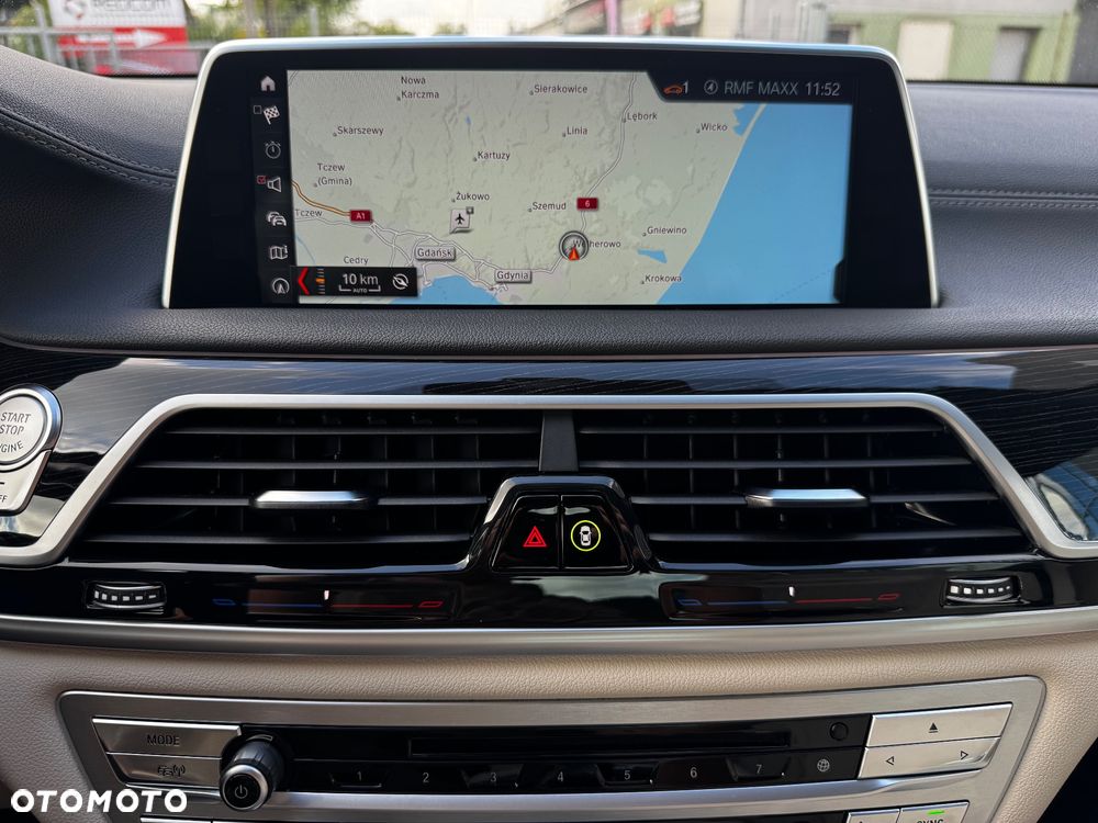 BMW Seria 7 740d xDrive - 23