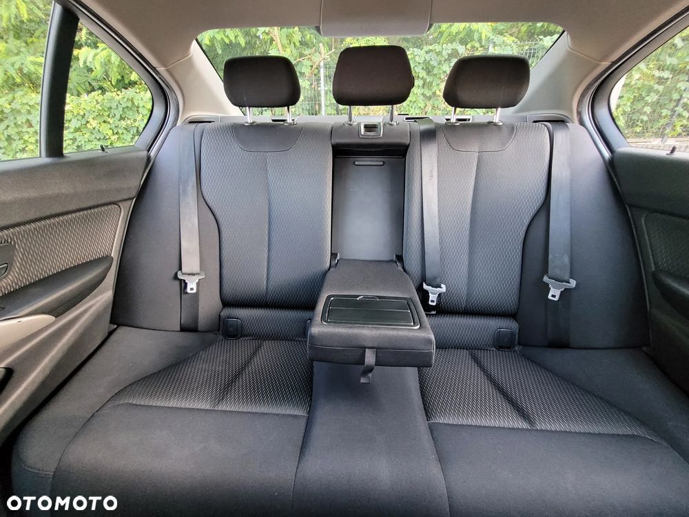 BMW Seria 3 - 12