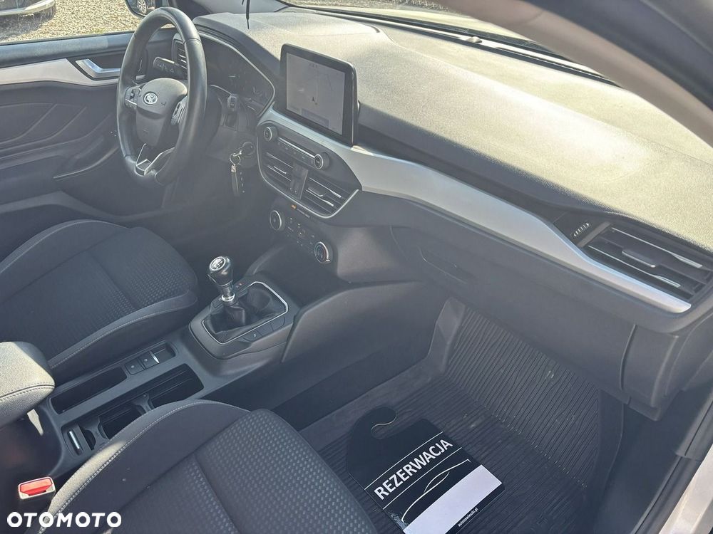 Ford Focus - 37