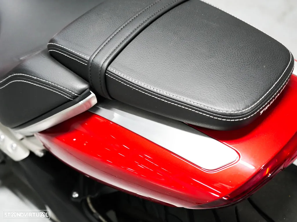 Triumph Rocket 3R - 29