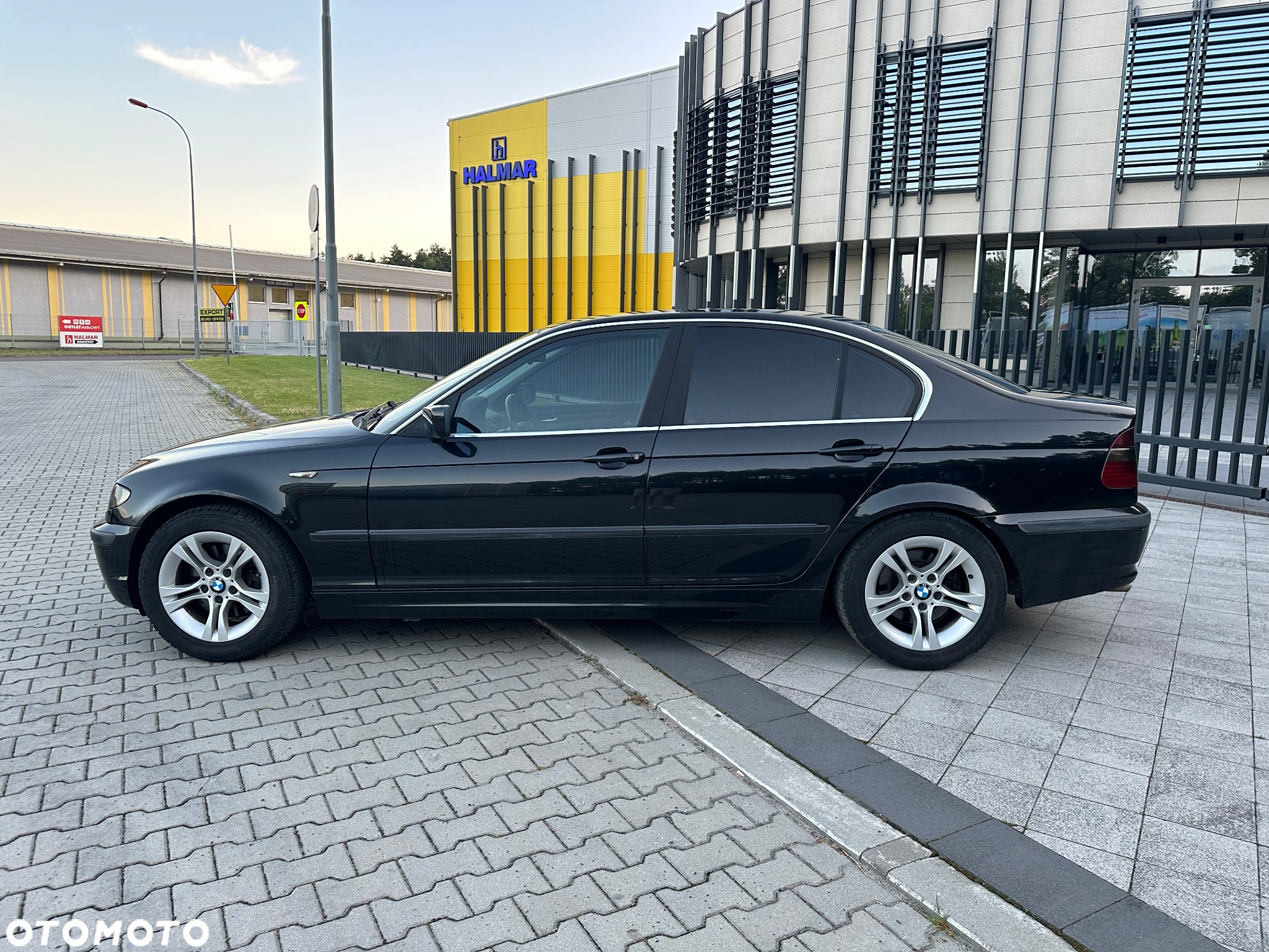 BMW Seria 3 325i - 4