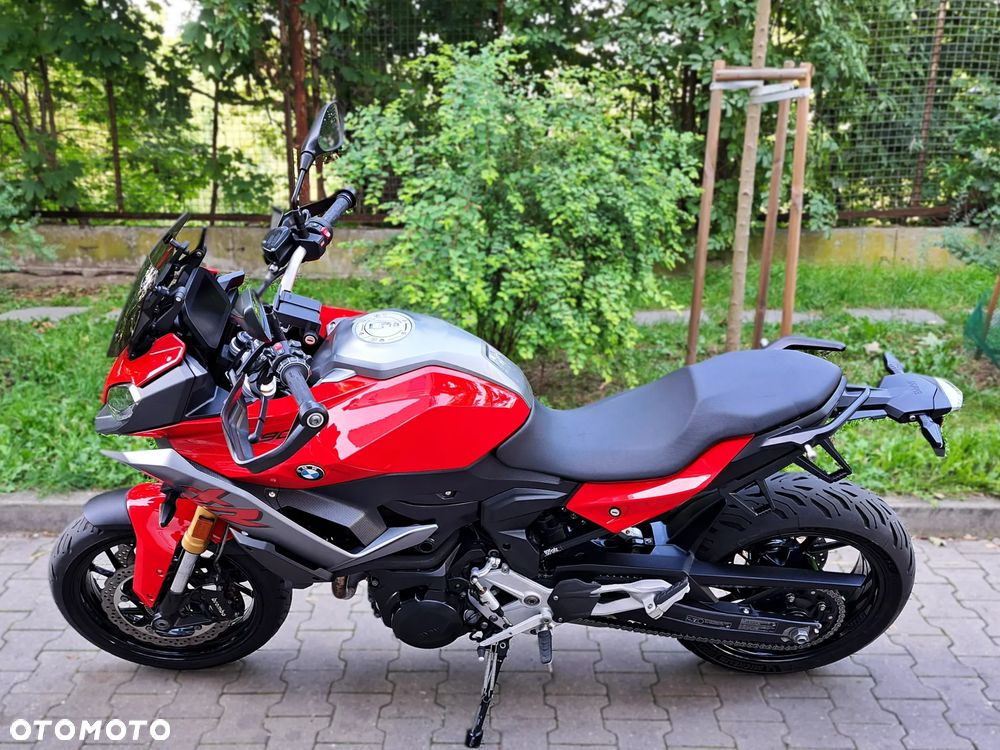 BMW XR - 13