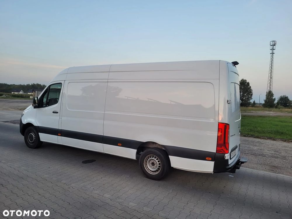 Mercedes-Benz Sprinter - 5