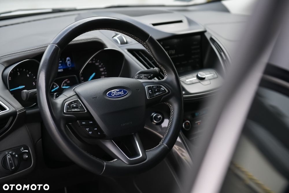 Ford Kuga Vignale 2.0 TDCi AWD - 17