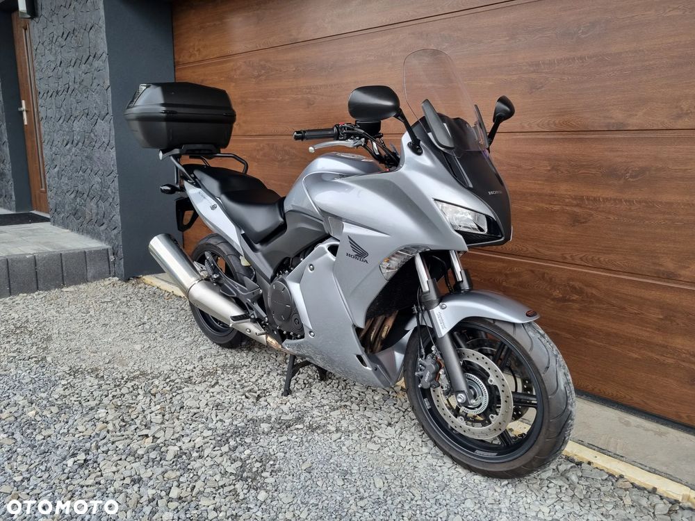Honda CBF - 9