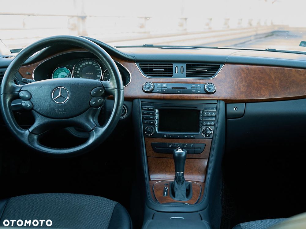 Mercedes-Benz CLS 350 CGI - 20