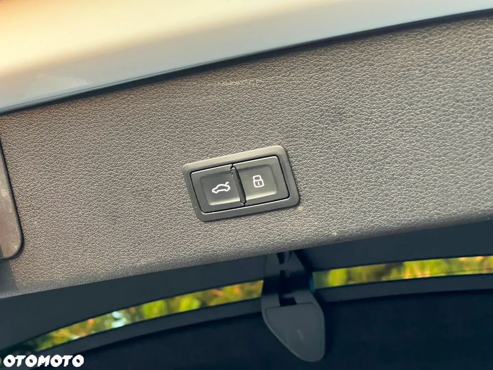 Audi e-tron 55 Quattro S Line - 37