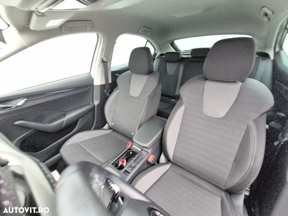 Skoda Octavia 1.5 TSI DSG MHEV Ambition - 10