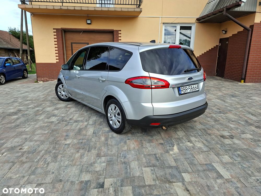 Ford S-Max 2011 photo 4