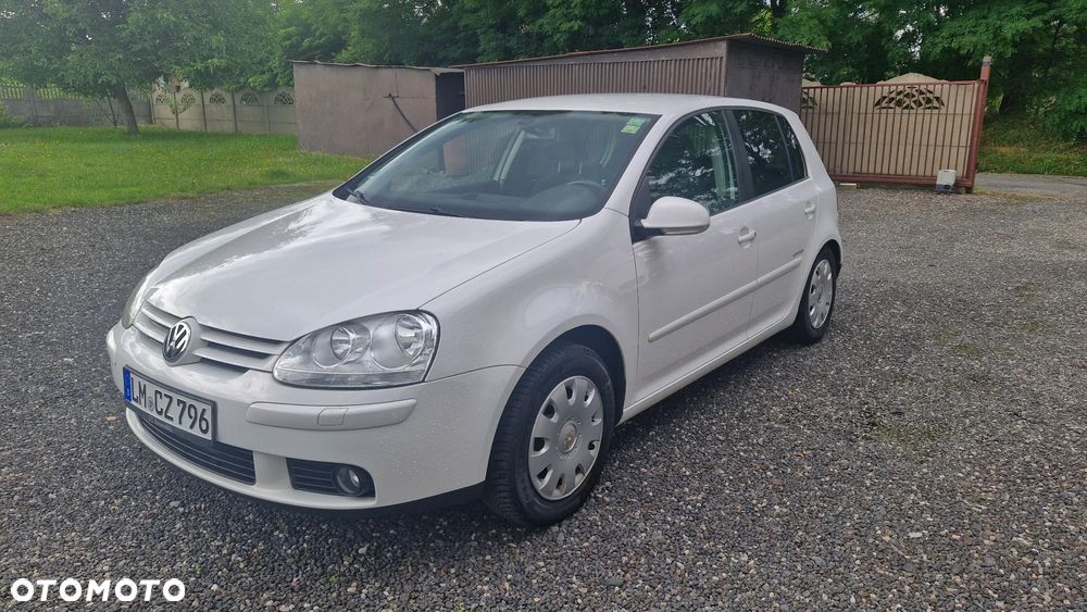 Volkswagen Golf - 1