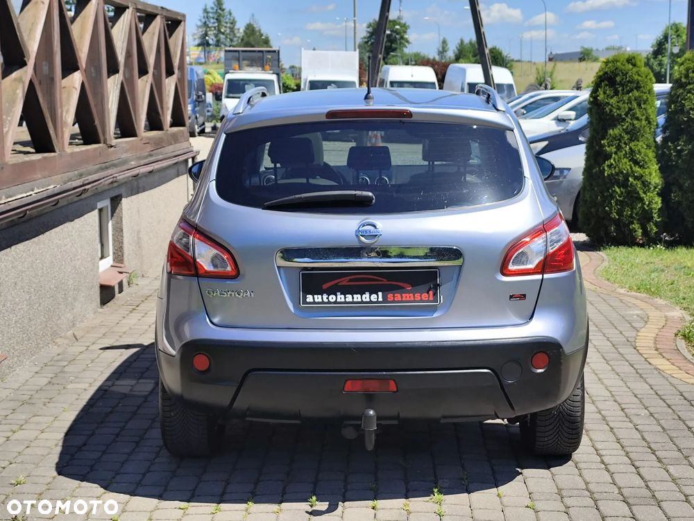 Nissan Qashqai 2.0 dCi 4x4 Tekna - 8