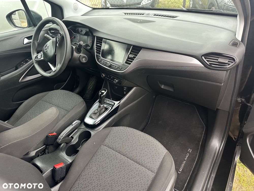 Opel Crossland X 1.2 T Design Line S&S - 3