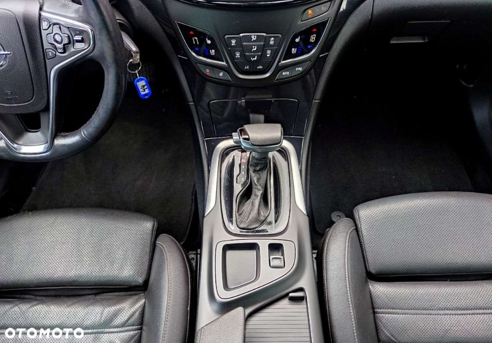 Opel Insignia - 27