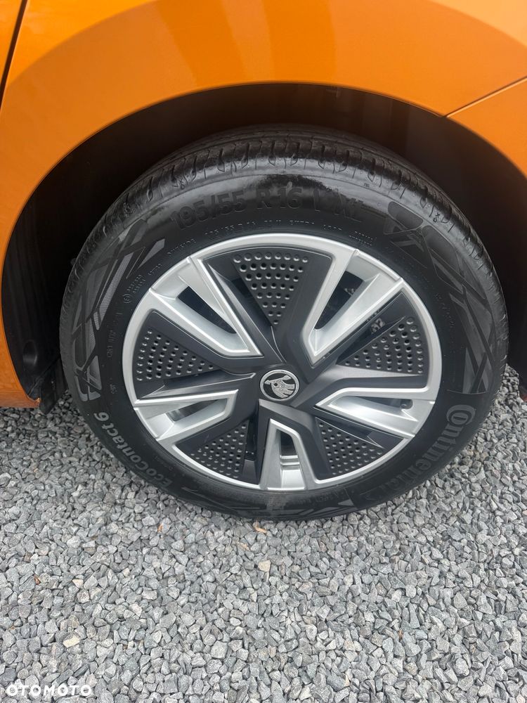 Skoda Fabia 1.0 TSI Style Color - 18