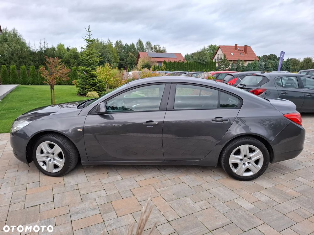 Opel Insignia 1.6 Design Edition - 11