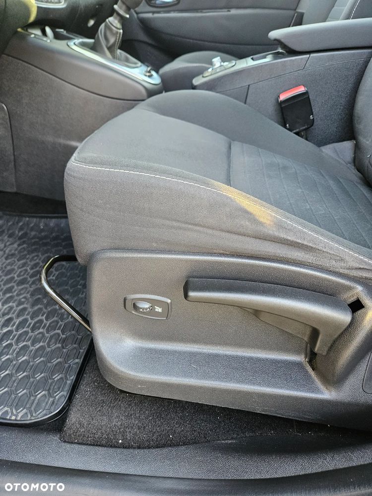 Renault Scenic 1.5 dCi Limited - 31