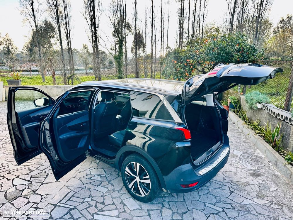 Peugeot 5008 1.2 PureTech Allure EAT8 - 8