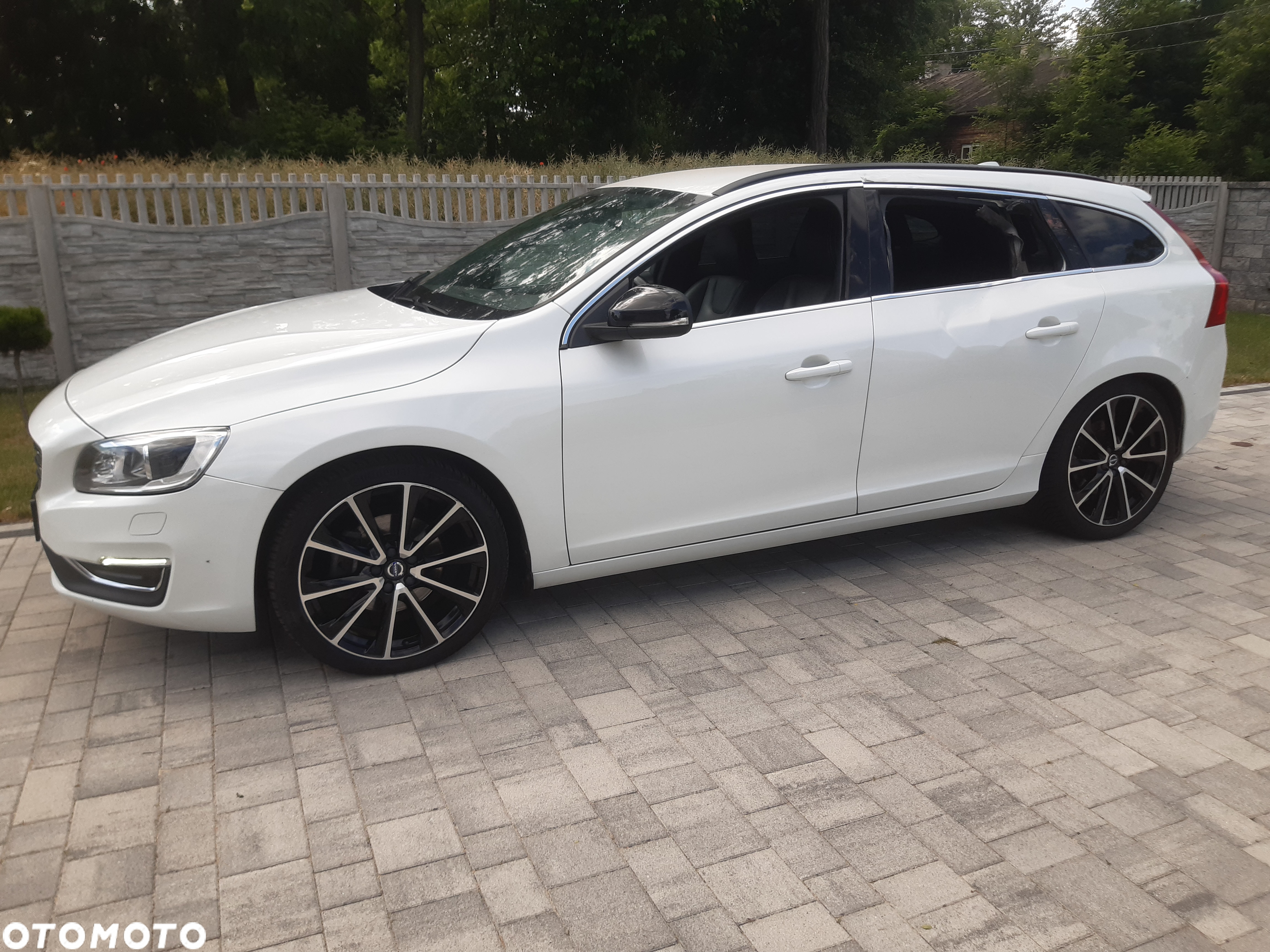 Volvo V60 T5 Geartronic Momentum - 34
