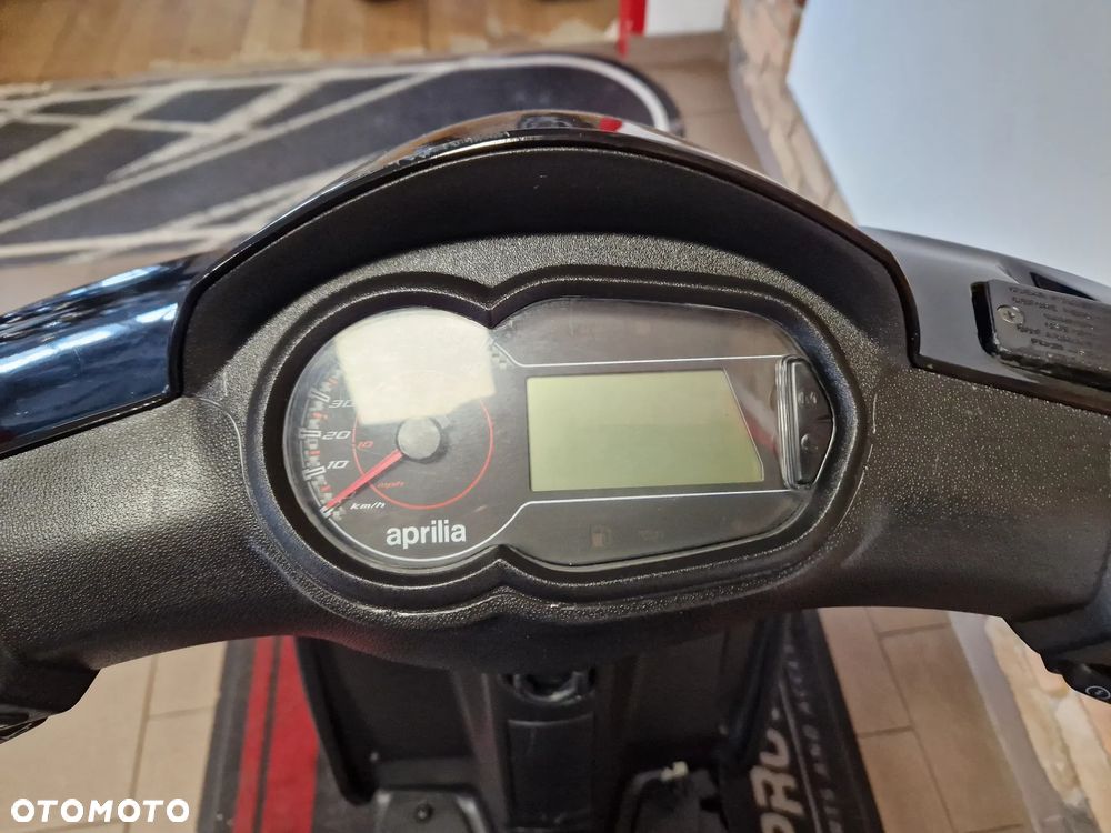 Aprilia SR - 28