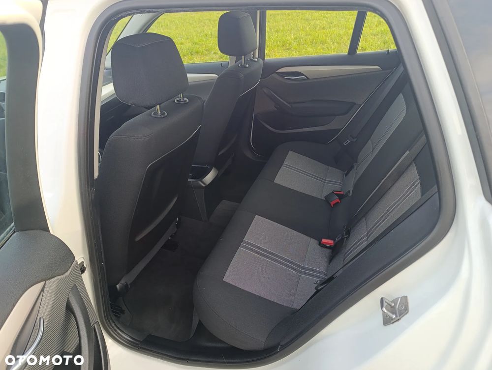 BMW X1 sDrive20i - 8